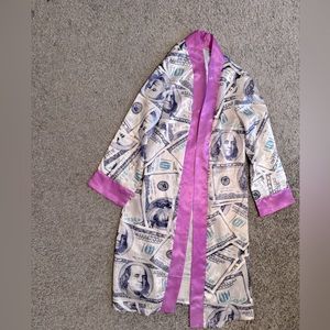 Silk robe with purple lining